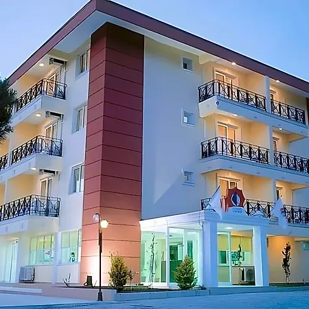 Solmaz Deluxe Hotel 3*