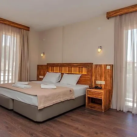 Solmaz Deluxe Çeşme