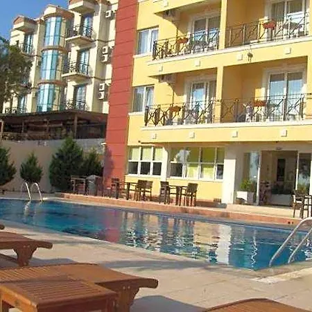 Hotel Solmaz Deluxe Çeşme