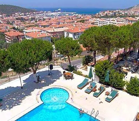 فندق Solmaz Deluxe Çeşme