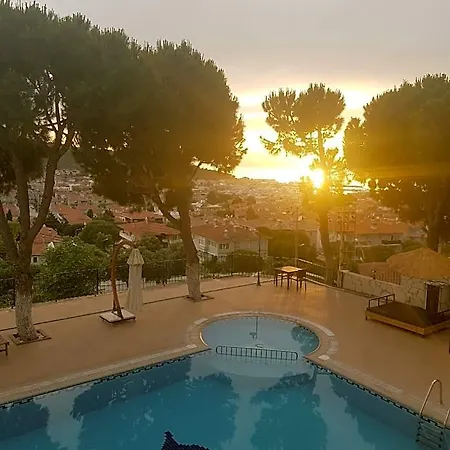 Solmaz Deluxe فندق Çeşme