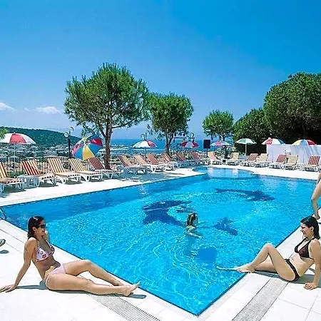 Solmaz Deluxe Çeşme